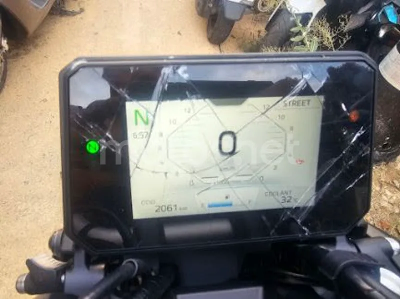 Yamaha MT-07 - Vista 12