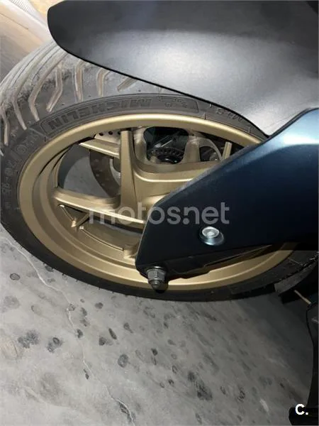Yamaha XMAX 125 - Vista 4