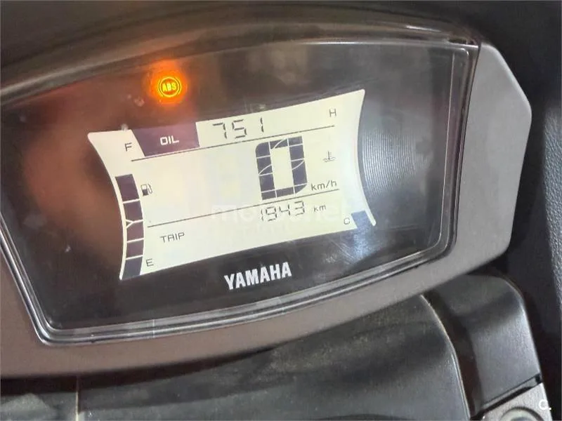 Yamaha NMAX - Vista 9