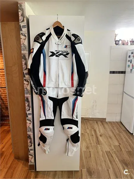 BMW S 1000 XR - Vista 8