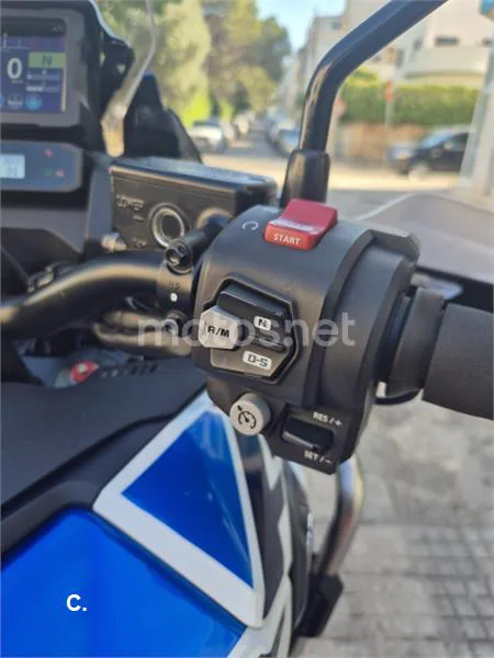 Honda CRF1100L Africa Twin - Vista 10