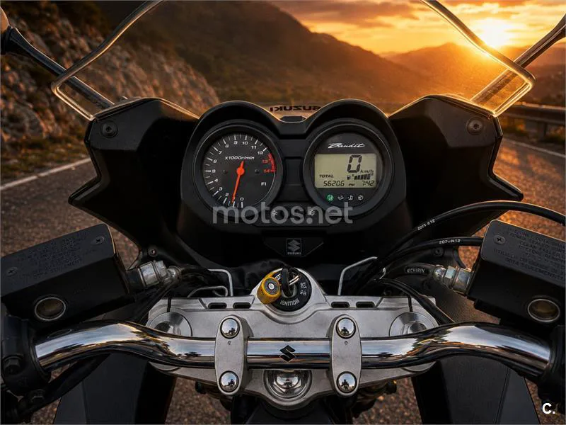 Suzuki Bandit 650S - Vista 4