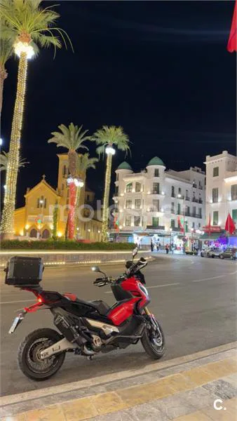 Honda X-ADV - Vista 4