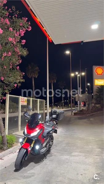 Honda X-ADV - Vista 5