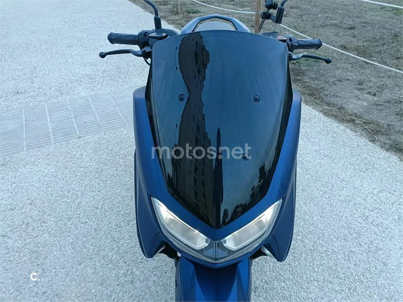 Yamaha NMAX - Vista 11