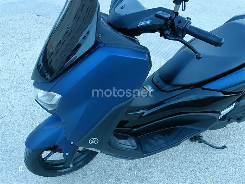 Yamaha NMAX - Vista 13
