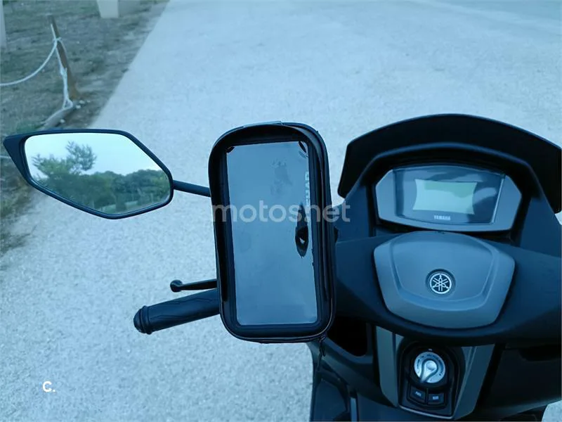Yamaha NMAX - Vista 23