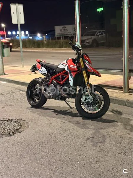 Ducati Hypermotard - Vista 3