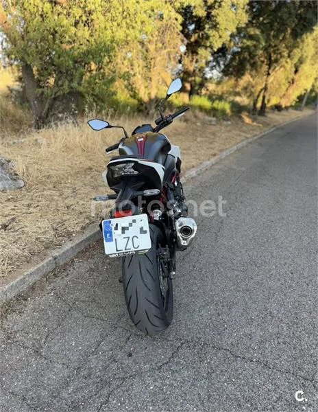 Kawasaki Z900 - Vista 3