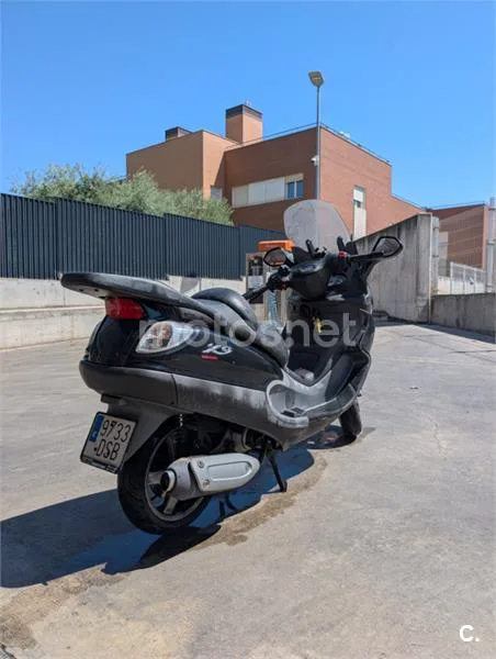 Piaggio X9 Evolution 125 - Vista 6
