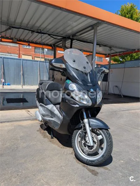 Piaggio X9 Evolution 125 - Vista 9