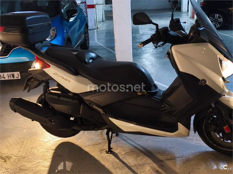 Yamaha XMAX 400 - Vista 8