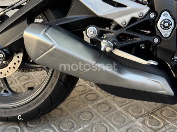 Triumph Street Triple 765 - Vista 4