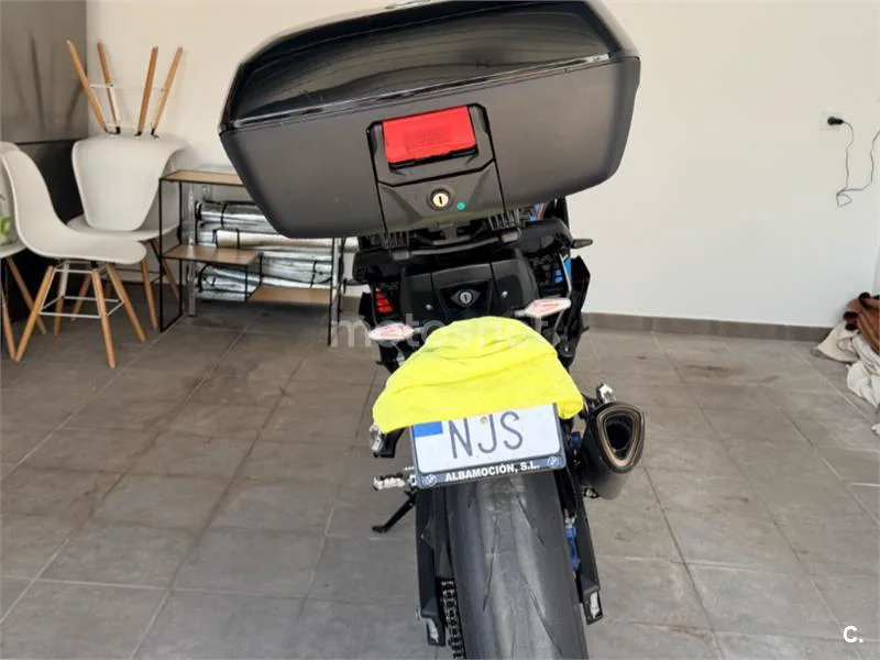 BMW M 1000 XR - Vista 3