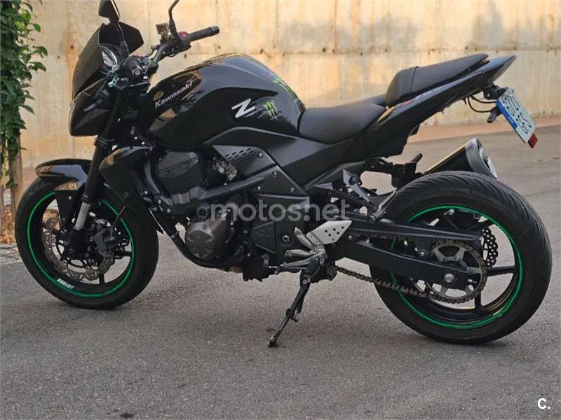 Kawasaki Z750 - Vista 3