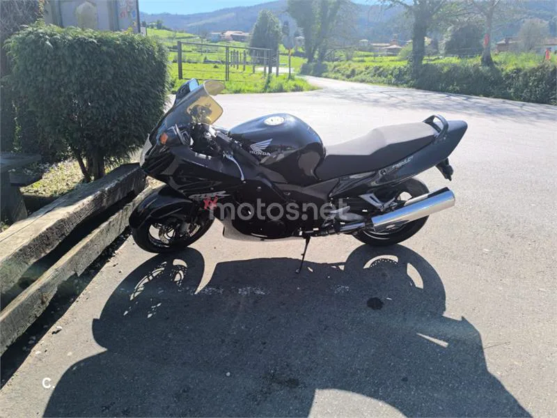 Honda CBR1100XX Super Blackbird - Vista 4