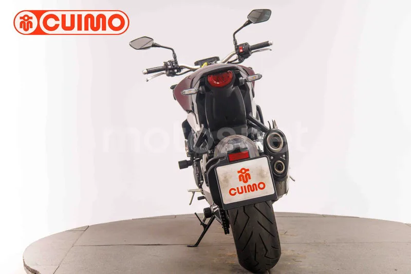Honda CB1000R - Vista 8