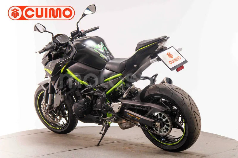 Kawasaki Z900 - Vista 6