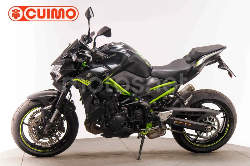 Kawasaki Z900 - Vista 8