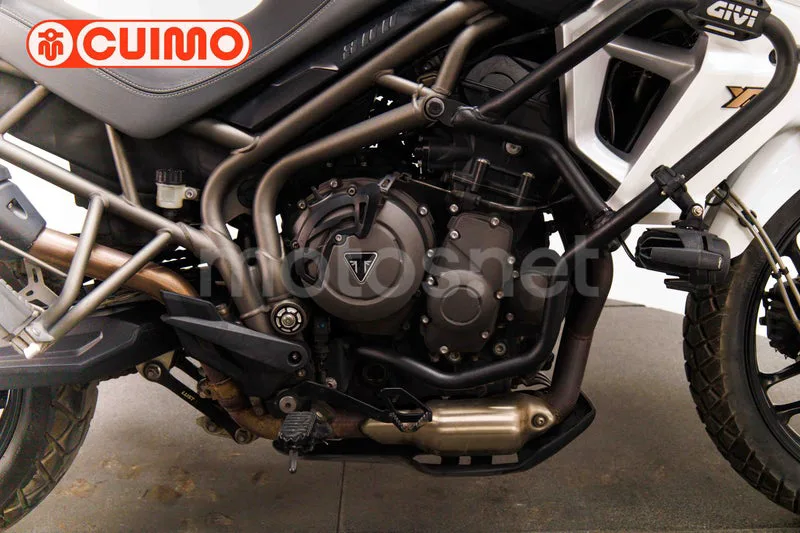 Triumph Tiger 800 XR - Vista 15