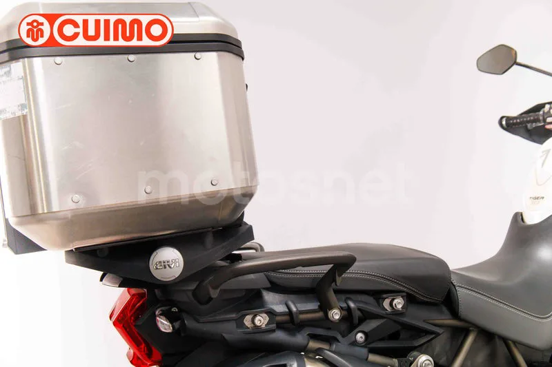 Triumph Tiger 800 XR - Vista 18