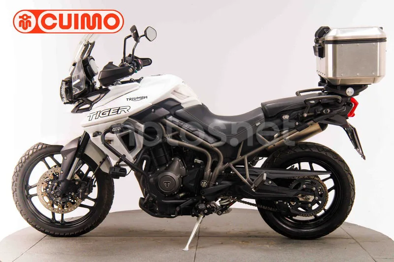 Triumph Tiger 800 XR - Vista 8