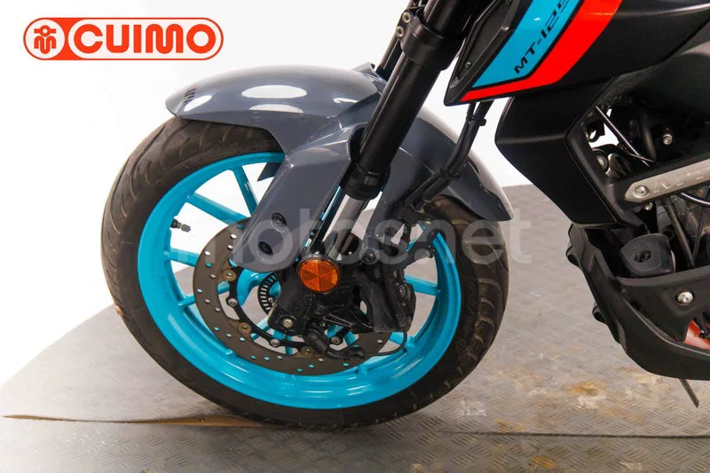 Yamaha MT-125 - Vista 24