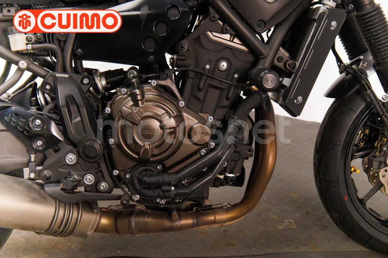Yamaha XSR700 - Vista 13