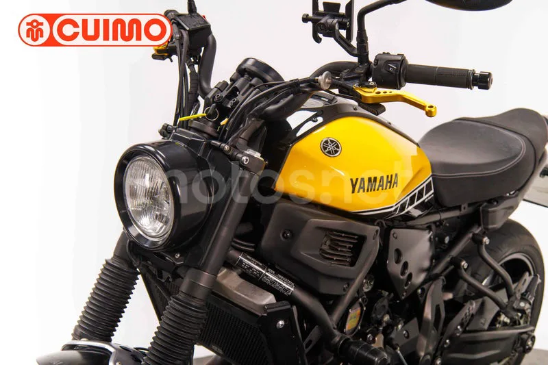 Yamaha XSR700 - Vista 21