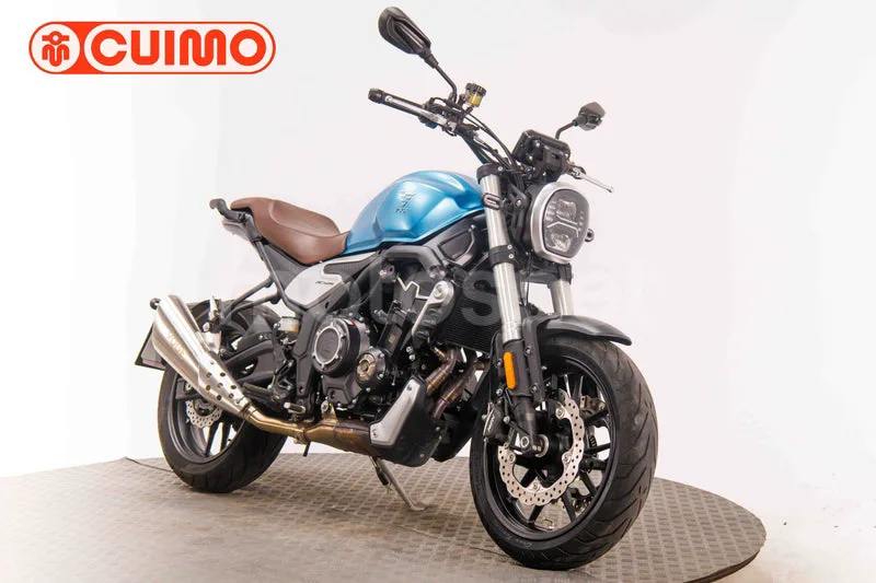 Voge 525ACX 4299 € 2024 Madrid - 1