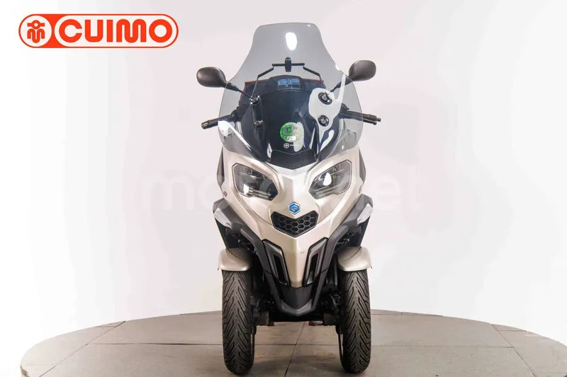 Piaggio MP3 - Vista 10
