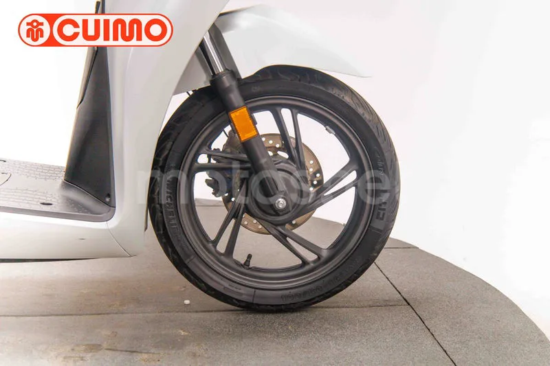Honda SH125i - Vista 13