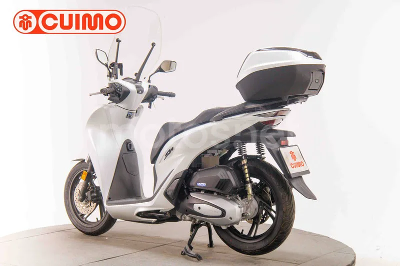 Honda SH125i - Vista 6