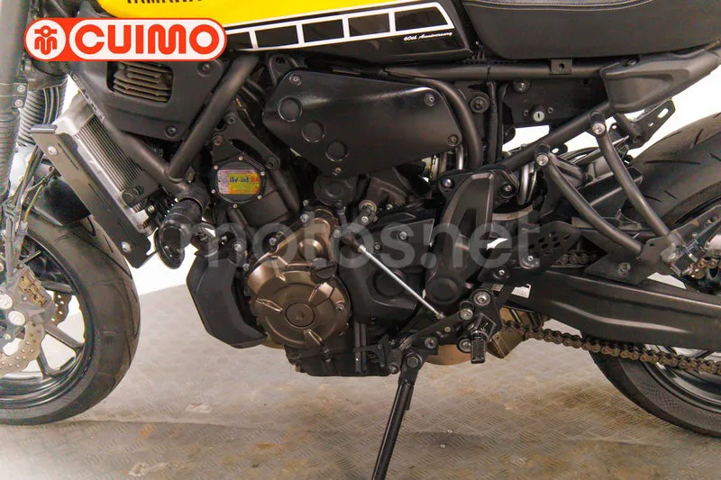 Yamaha XSR700 - Vista 18