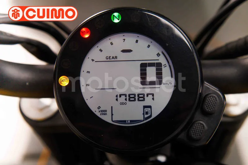 Yamaha XSR700 - Vista 23