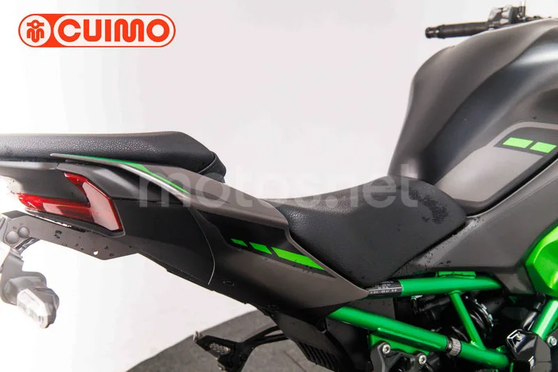 Kawasaki Z900 - Vista 19