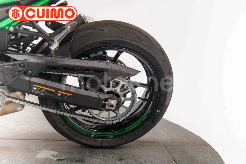 Kawasaki Z900 - Vista 25