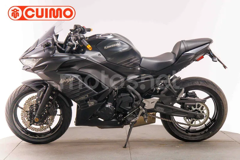 Kawasaki Ninja 650 - Vista 16