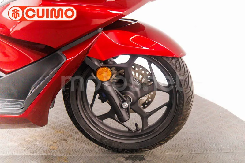 Honda PCX125 - Vista 13
