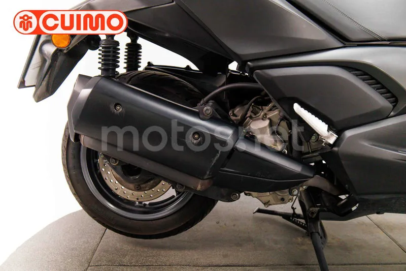 Yamaha XMAX 300 - Vista 15
