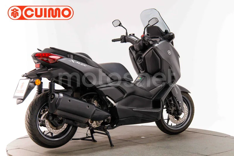 Yamaha XMAX 300 - Vista 4