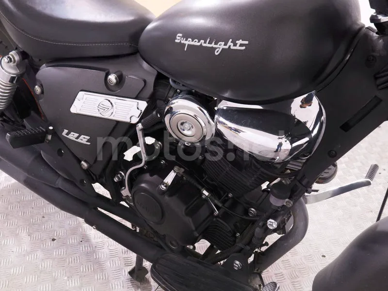 Keeway Superlight 125 - Vista 17