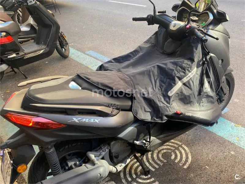 Yamaha XMAX 125 - Vista 4