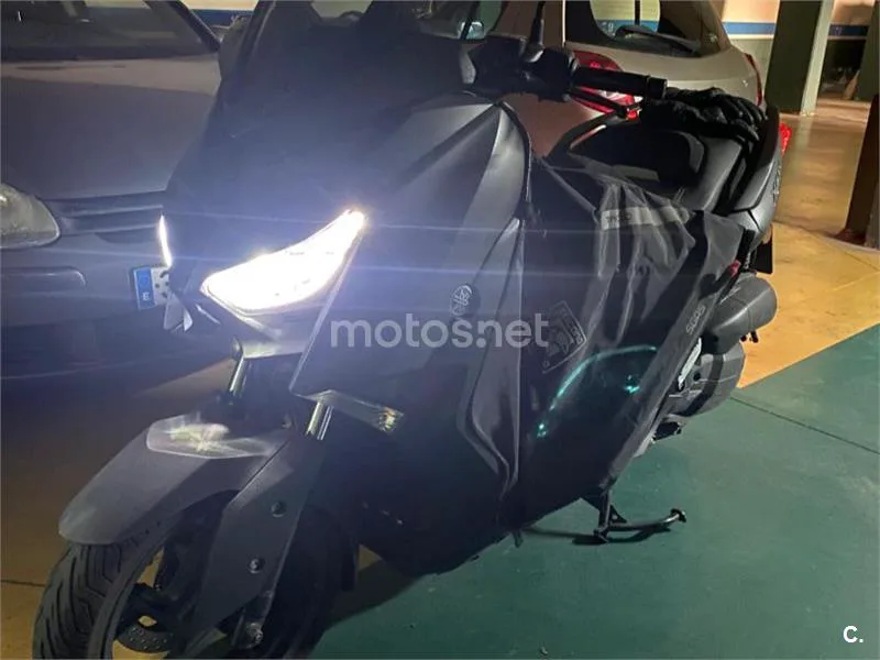 Yamaha XMAX 125 - Vista 10