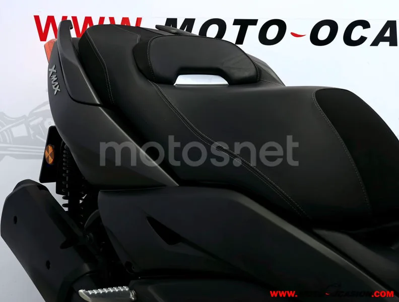 Yamaha XMAX 300 - Vista 11