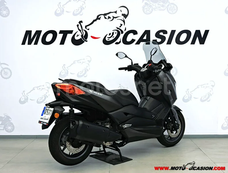 Yamaha XMAX 300 - Vista 3
