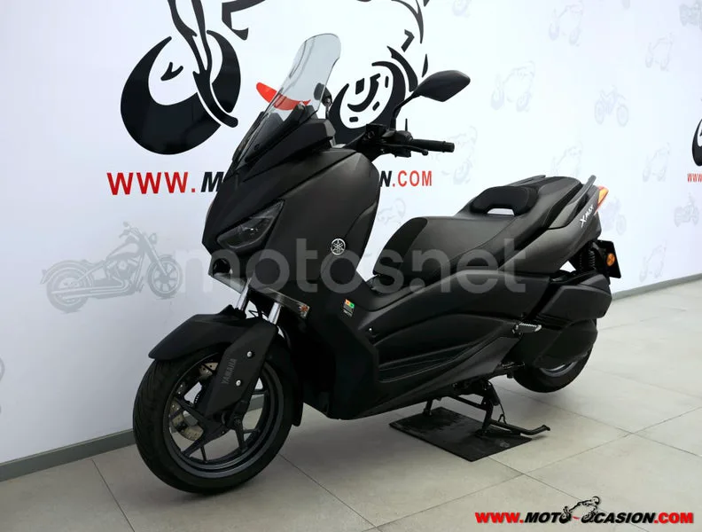 Yamaha XMAX 300 - Vista 8