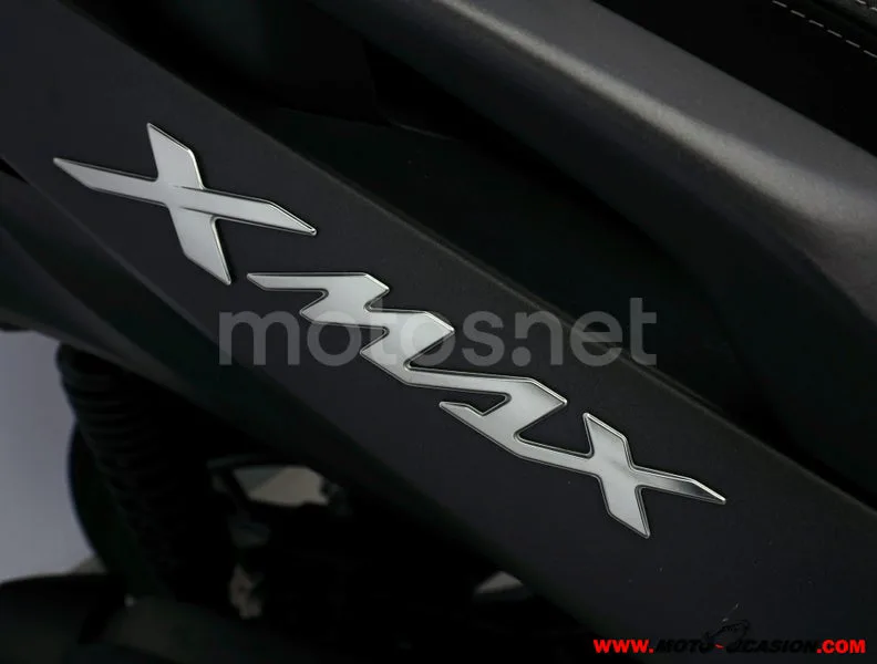 Yamaha XMAX 300 - Vista 9