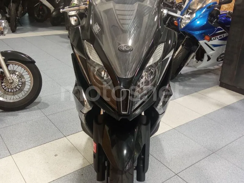 Kymco Super Dink 350 - Vista 6