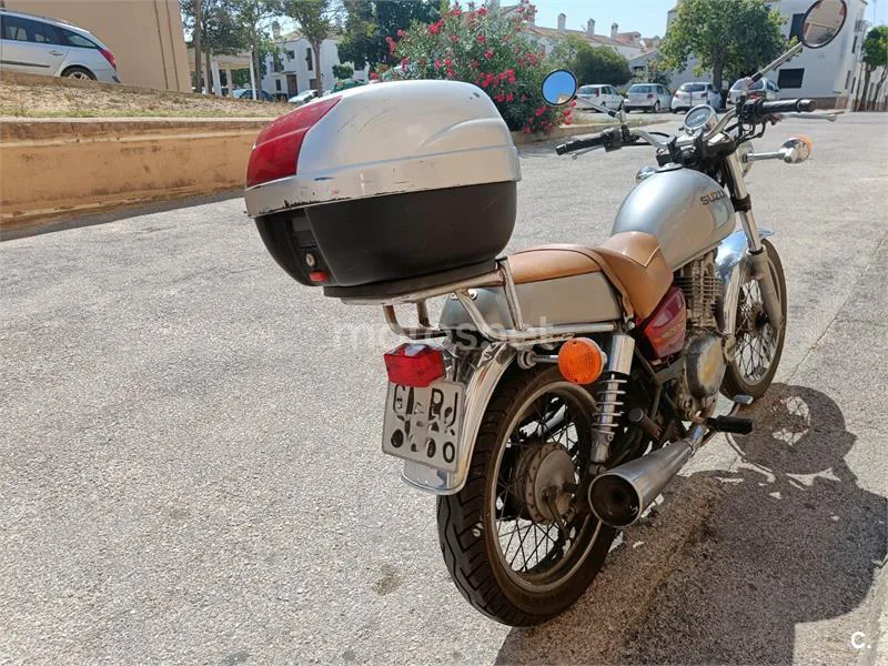 Suzuki TU250X - Vista 3